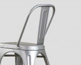 Серебристый стул из металла с вертикальной перекладиной на спинк