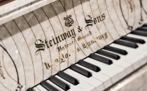  Steinway      