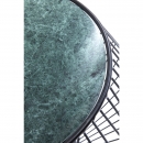 Круглый металлический столик с зеленой мраморной столешницей