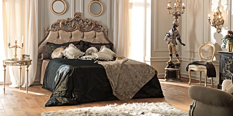 Аристократичная спальня в коричневых и золотистых тонах