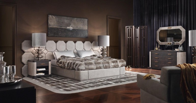 Мебельный гарнитур для спальни со светло-серой кожаной отделкой