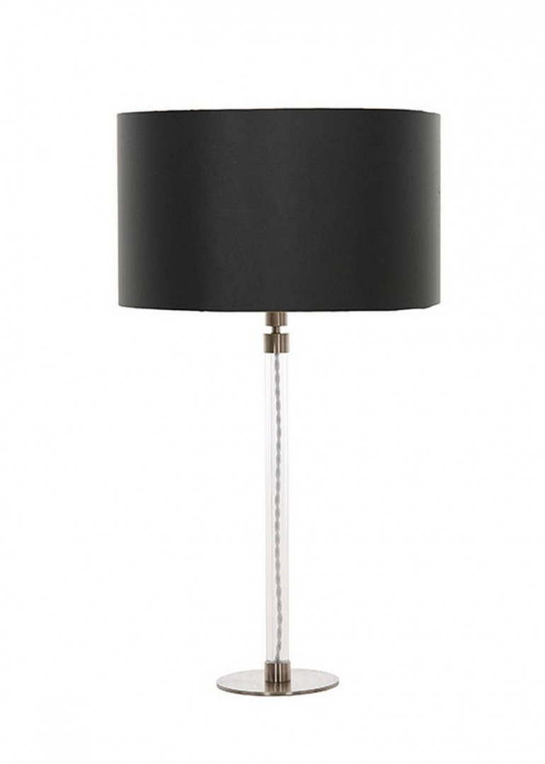 Лампа с круглым черным абажуром