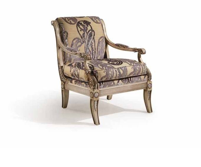 Кресло с открытыми подлокотниками в обивке с коричневыми бархатн