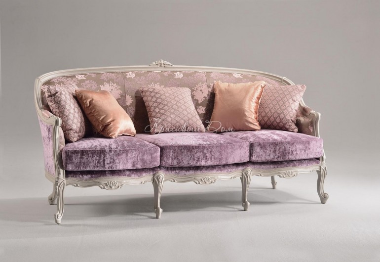 Лиловый трехместный диван в комбинированной однотонной и узорчат