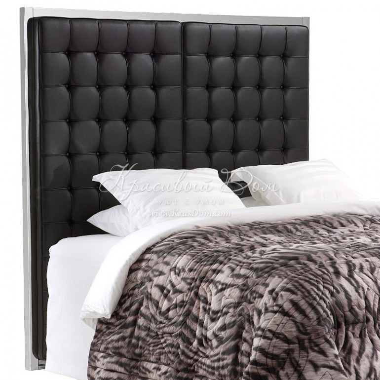 Двуспальная кровать с высоким черно-серебристым изголовьем