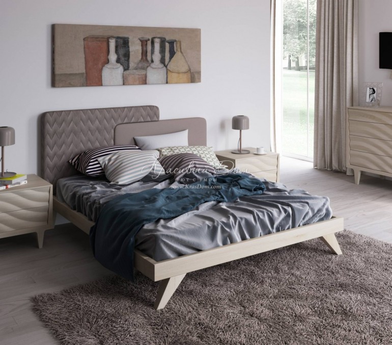Дизайнеркая двуспальная кровать с серым замшевым изголовьем