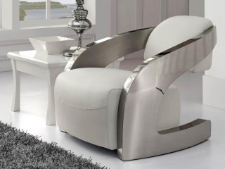 Кожаное кресло цвета слоновой кости на каркасе из хромированного металла - schu/258