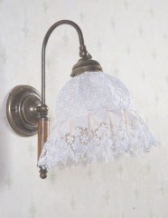 Бра с белым плафоном из ажурного кружева с оборками - jag/304