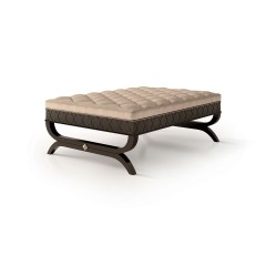 Стол в бежевой текстильной обивке с каретной стяжкой - csh/0124