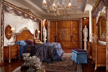 Классическая спальня с позолоченными резными узорами - mbst/105