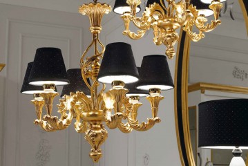 Небольшая люстра на позолоченном каркасе с 6 черными абажурами - mbst/221