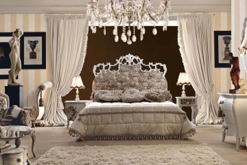 Спальня со светлой деревянной мебелью, оформленной легкой патиной - alm/302