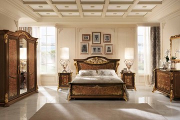 Классическая двуспальная кровать из массива древесины орехового оттенка - acl/108