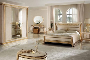 Дизайнерская светлая спальня с позолоченными кольцами - acl/117