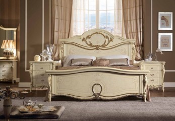 Классическая двуспальная кровать цвета слоновой кости с позолоченной рельефной резьбой и росписью - acl/104