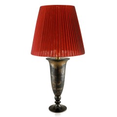 Красная настольная лампа с патиной на основании - ahr/165