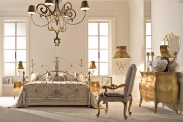 Ажурная кровать цвета слоновой кости с фигурными угловыми стойками - vto/103