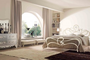 Ажурная кованая кровать в отделке лаком цвета слоновой кости - vto/075