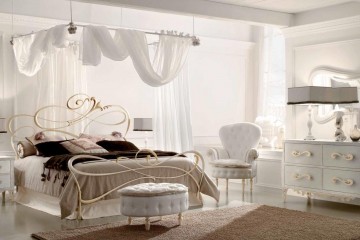 Ажурная кованая кровать под подвесным балдахином - vto/055