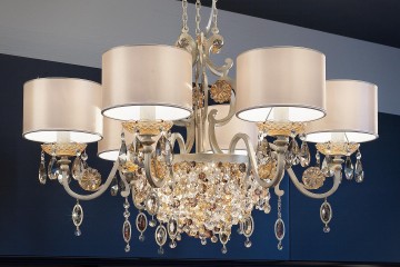 Бежевая люстра с 6 круглыми плафонами и цветными стеклянными подвесками - msr/473