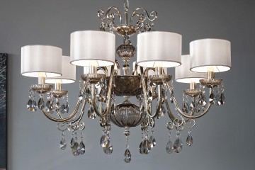 Люстра с 8 белыми плафонами в обрамлении из дымчато-серого стекла - msr/356