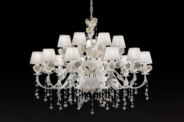 Большая белая люстра с бежевыми розами - msr/391