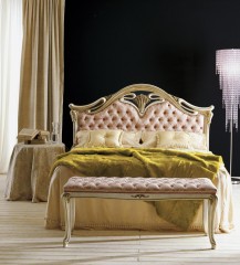 Маленькая спальня в розовых и бежевых тонах - gri/028