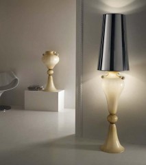 Светлый стеклянный торшер с хромированным плафоном - gab/169