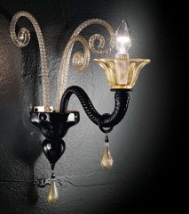 Черное бра с рифлеными завитками и каплевидными подвесками - gab/077