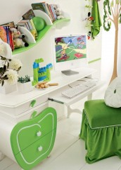Белый письменный стол с зеленой боковой тумбой в форме яблока - pm4/081