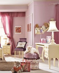 Стул на белых ножках в фиолетовой бархатной обивке - pm4/090