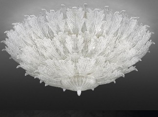 Объемная большая люстра в форме полусферы из резных стеклянных листьев - gls/310