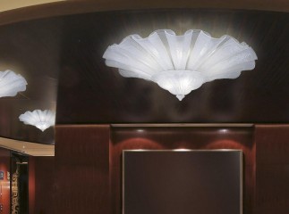 Белоснежная фигурная люстра из матированного муранского стекла - gls/330