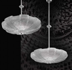 Подвесная люстра с круглым плафоном из рельефных стеклянных лепестков - gls/013