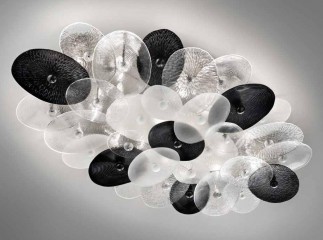 Контрастная дизайнерская люстра из черных и прозрачных стеклянных дисков - gls/574