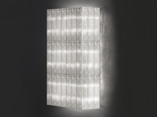 Большое прямоугольное бра из стеклянных пластин с рельефным орнаментом - gls/028