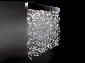 Широкий горизонтальный подвес с фигурными элементами из дутого рифленого прозрачного стекла - gls/073