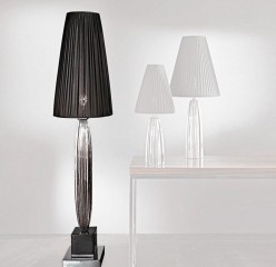 Черный торшер на стеклянной ножке с плиссированным абажуром - gkn/131
