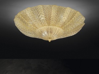 Золотистая круглая люстра из резных широких листов в круглой розетке - gls/296