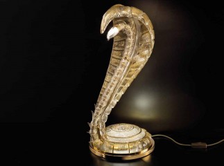 Оригинальная настольная лампа в форме кобры из золотистого муранского стекла - gls/431