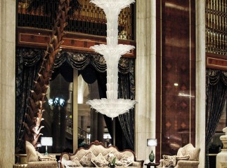 Трехъярусная вертикальная люстра из стеклянных листьев - gls/306