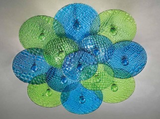 Дизайнерская люстра из прозрачных стеклянных дисков голубого и зеленого оттенка - gls/606