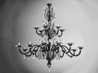 Двухъярусная люстра из черного муранского стекла с прозрачными резными листьями - gls/177