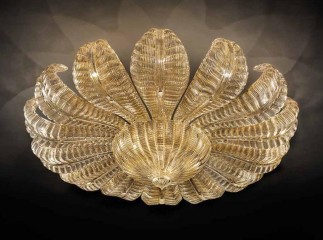 Люстра из венецианского стекла янтарного оттенка, в форме большого цветка - gls/365