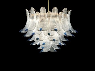 Люстра из рифленых стеклянных лепестков с синими наконечниками - gls/331