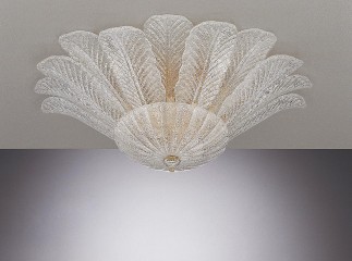 Люстра с широкими резными листьями в круглой чаше из декорированного муранского стекла - gls/301