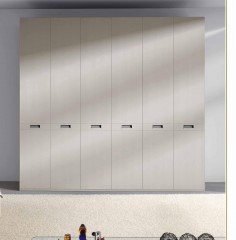 Светло-серый большой гардеробный шкаф с 6 дверками - lnt/061