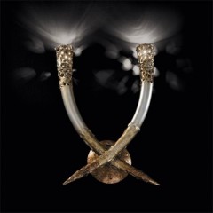 Стильное бра в форме 2 перекрещенных серебристых рогов с перфорацией - mml/231