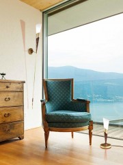 Бра с коническим белым плафоном на длинной наклонной ножке - mml/219