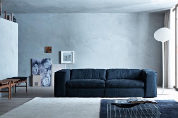 Синяя гостиная с белым дизайнерским журнальным столом - sab/161